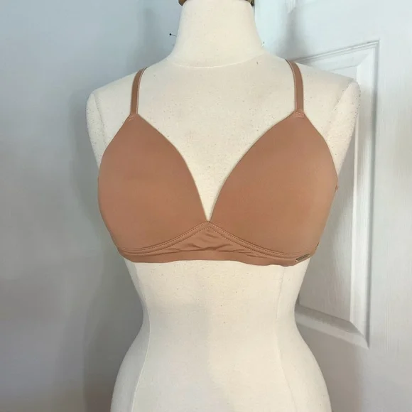 Vince Camuto Bras - Picture 9 of 11